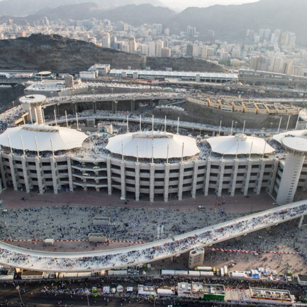 Structural design and execution of Jamarat Bridge