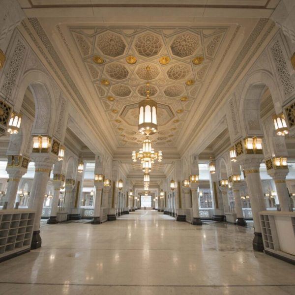 Main courtyard area within The Holy Mosque expansion